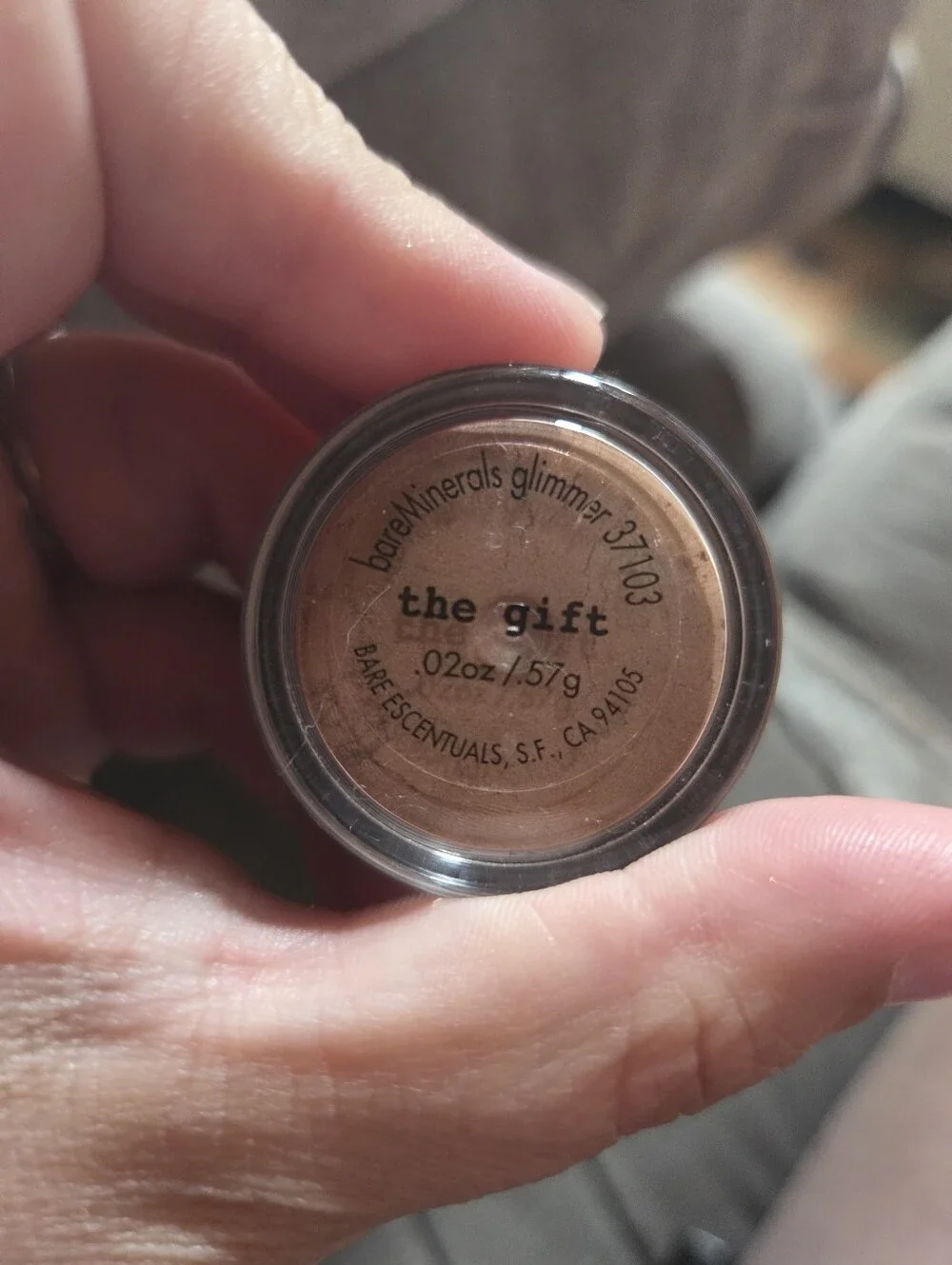 bareMinerals Glimmer Eyeshadow Single Loose Powder - The Gift - .57g/.02oz 37103